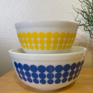 Pyrex polka dot bowls